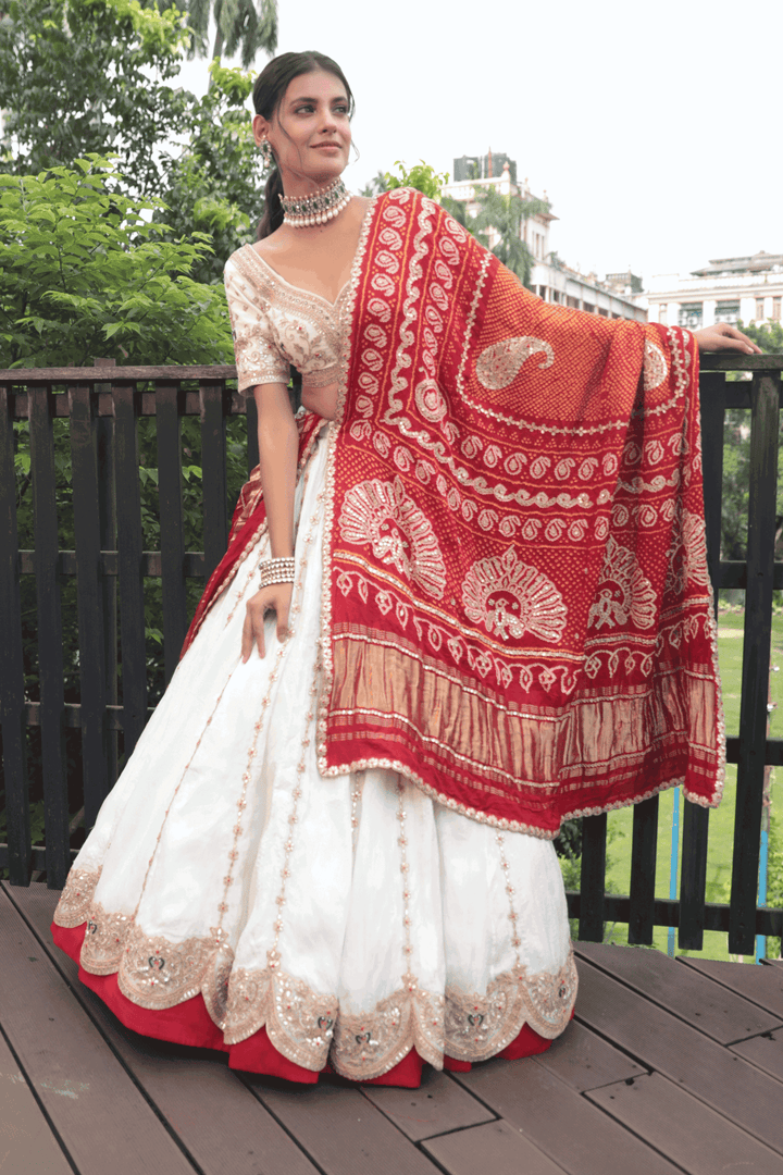 Off White Gotapatti Blouse With Double Layer Crush Skirt And Red Bandhani Dupatta - Bandhani