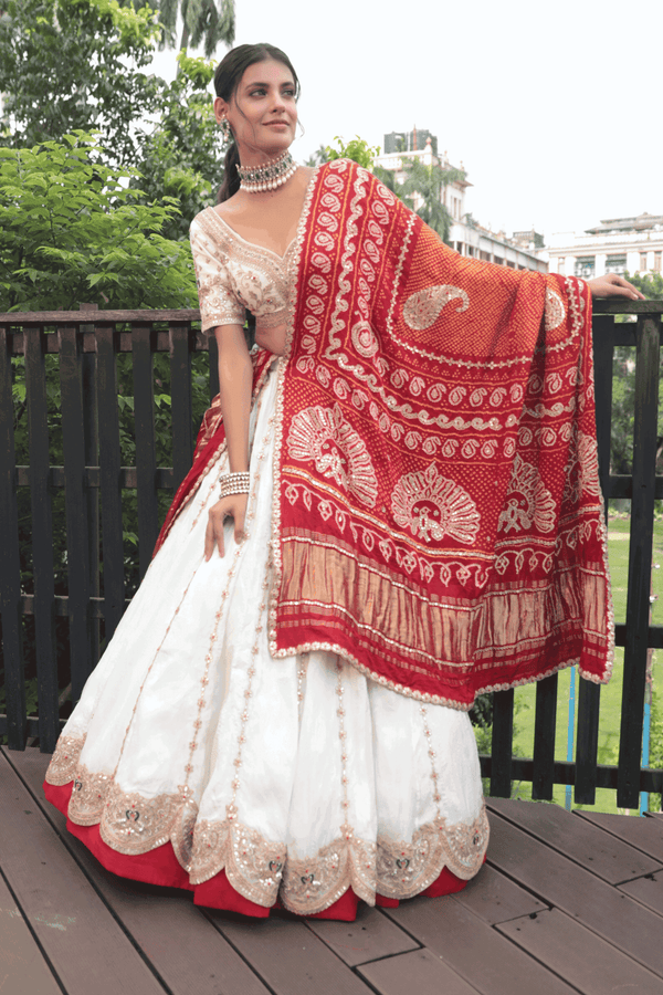 Off White Gotapatti Blouse With Double Layer Crush Skirt And Red Bandhani Dupatta - Bandhani