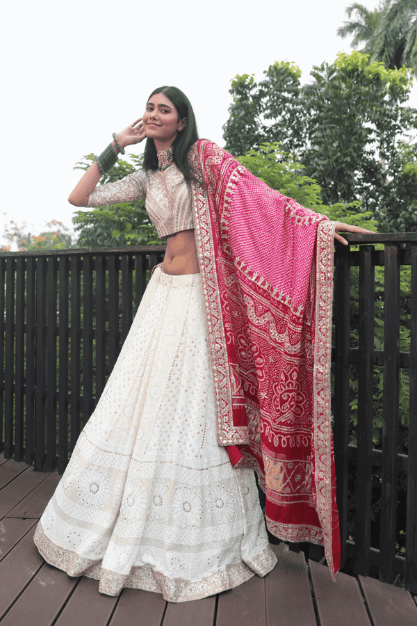 Off White Gotapatti Lehenga With Red-Rani Bandhani Dupatta - Bandhani