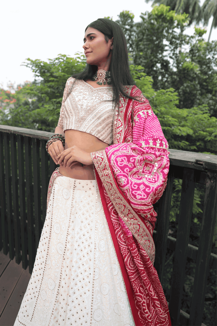 Off White Gotapatti Lehenga With Red-Rani Bandhani Dupatta - Bandhani