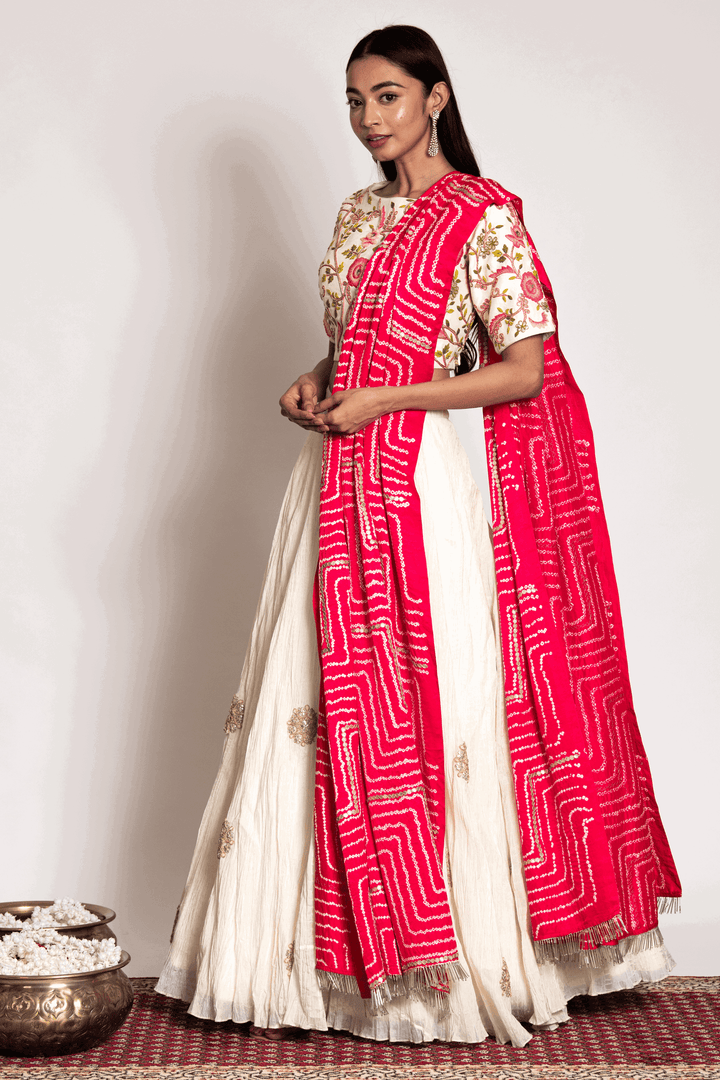 Off White Thread And Gota Blouse Paired With Crush Skirt And Bandhani Dupatta - Bandhani