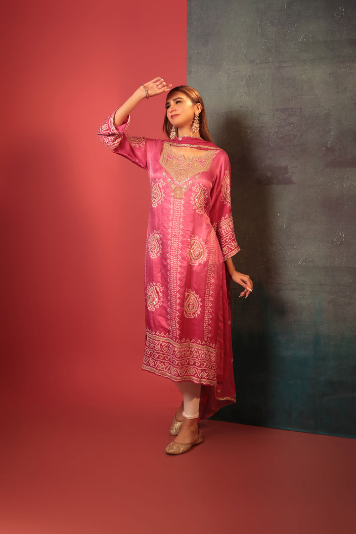 Pink Bandhani Aabha Paired With Dupatta - Bandhani