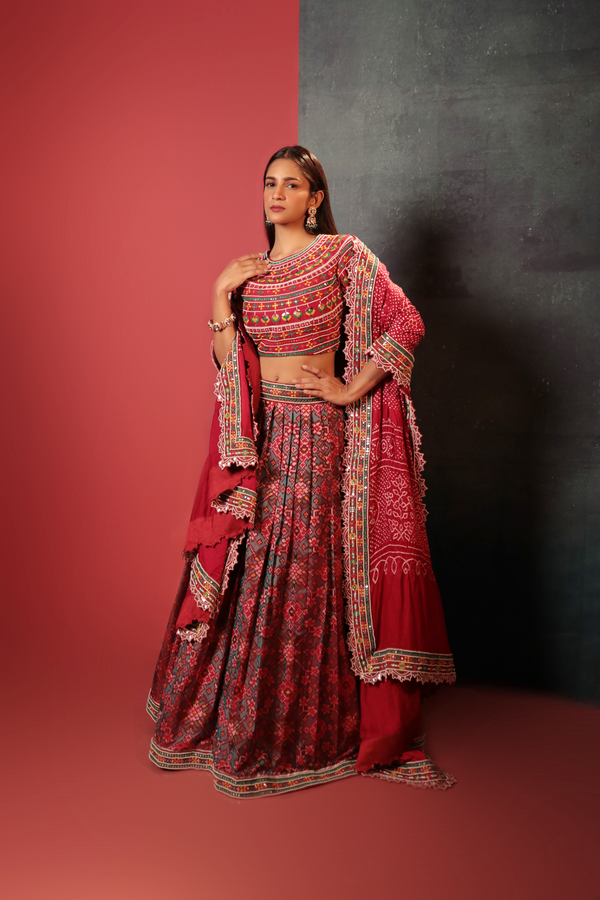 Red Patan Patola Lehenga Set - Bandhani