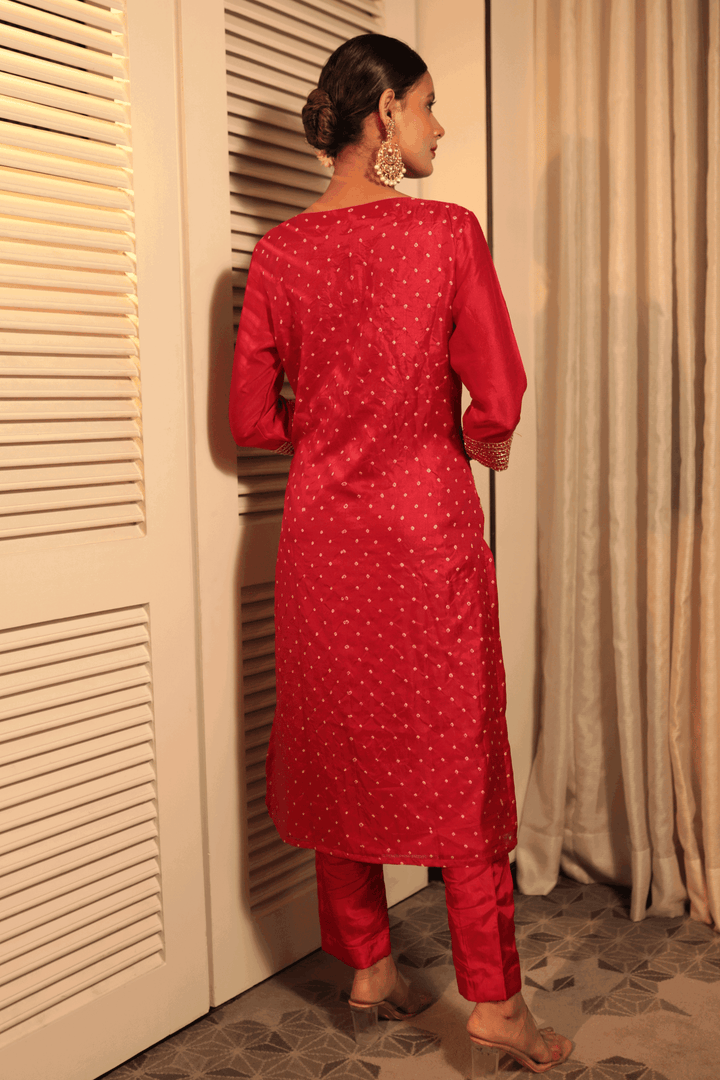 Red Zardosi Straight Cut Kurta Paired With Pants - Bandhani