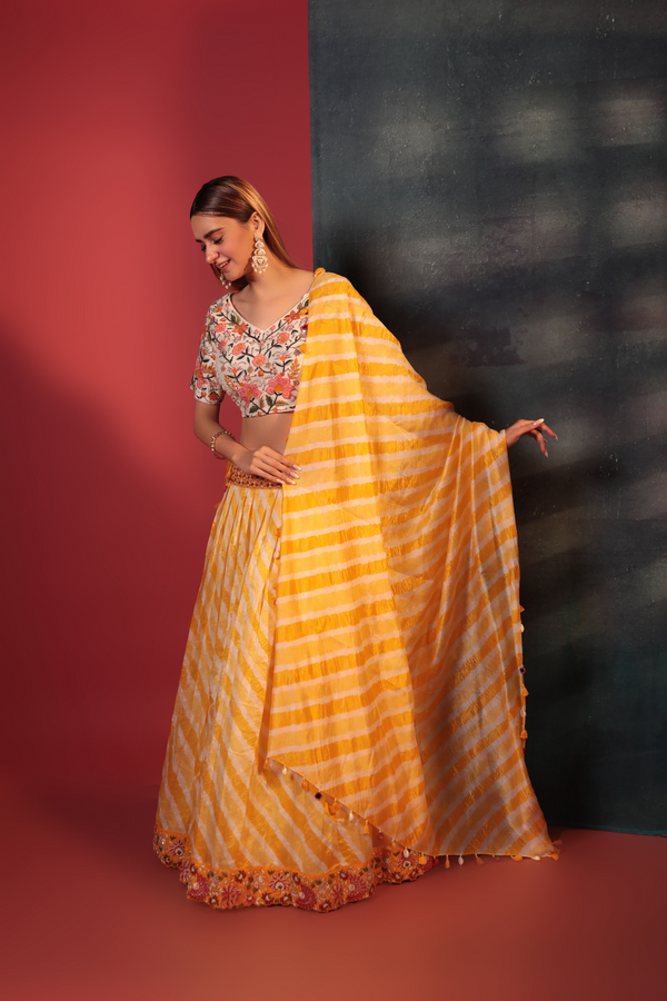 Yellow Mota Leheriya Lehenga Set - Bandhani