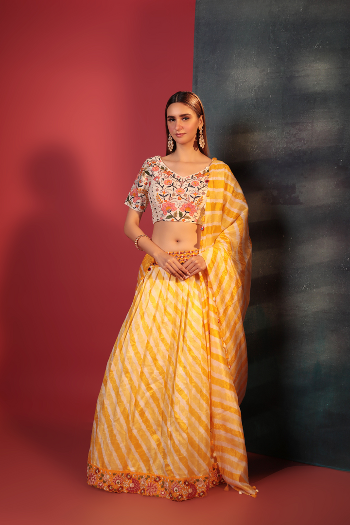 Yellow Mota Leheriya Lehenga Set - Bandhani